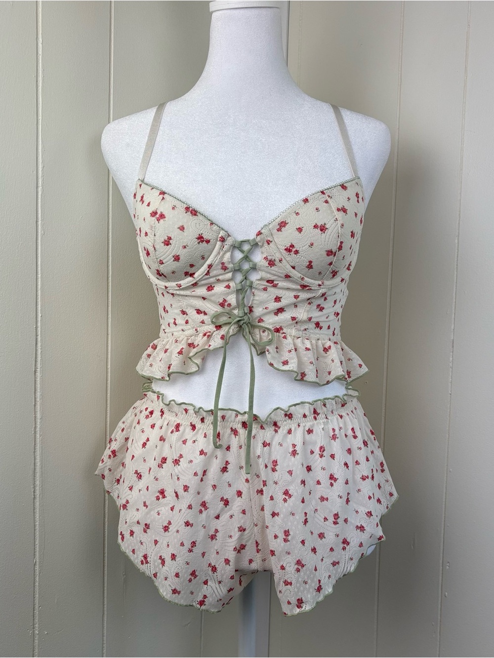 Forever 21 Cream Cami & Short Sleep Set with Red Floral